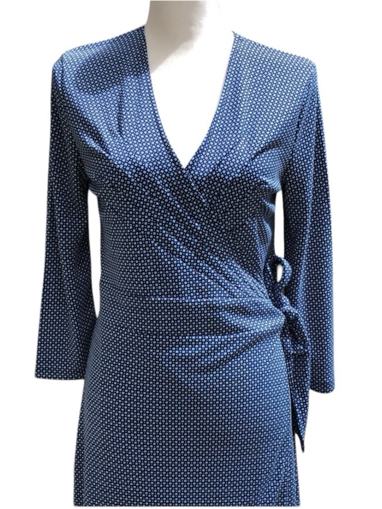 Isaac Mizrahi for Target Dresses & Skirts - Isaac Mizrahi for Target Blue Print Wrap Dress, size M